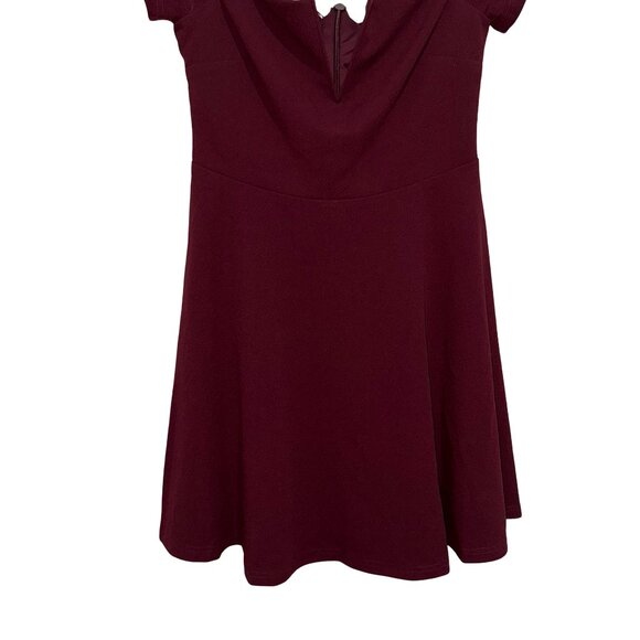 NWT LULUS Burgundy Off-the-Shoulder Skater A-Line Mini Dress Womens Sz M NWT - Picture 9 of 15